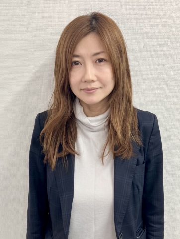 小形 真紀